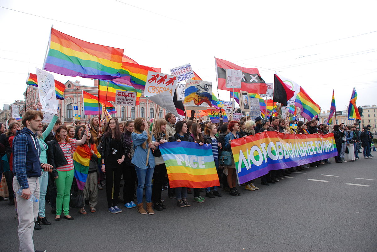 A pro-LGBTQ+ protest in Saint Petersburg, Russia, photographed in 2014. Such protestors would be labeled “extremists” under a new ruling.